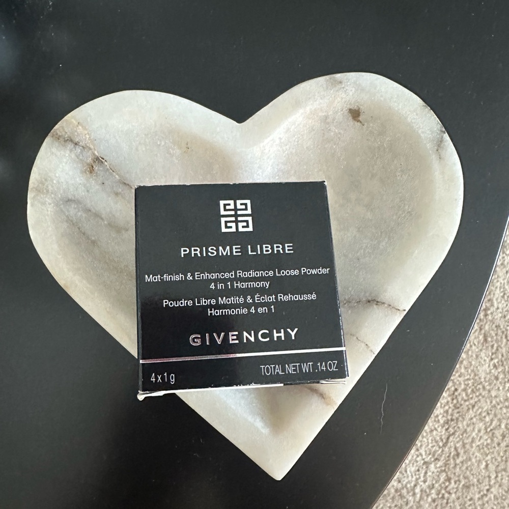 Givenchy Prisme Libre Voile Rose 3 
.14 oz